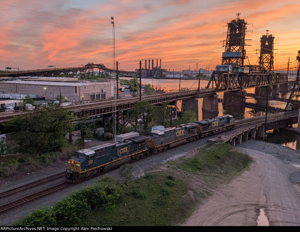 CSX 586